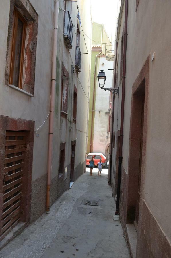 La Casa Di Angelo Hotel Bosa Eksteriør billede