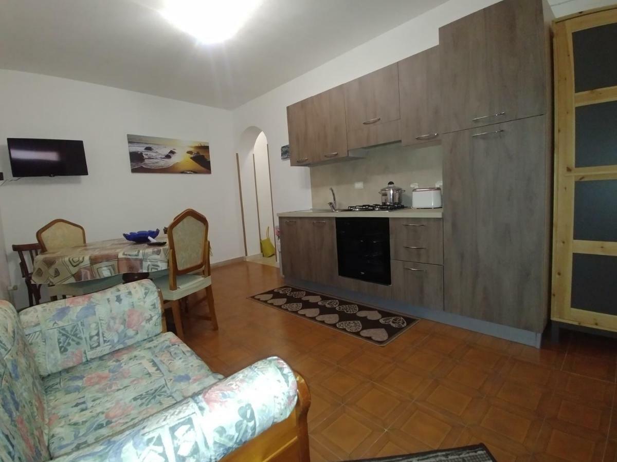 La Casa Di Angelo Hotel Bosa Eksteriør billede