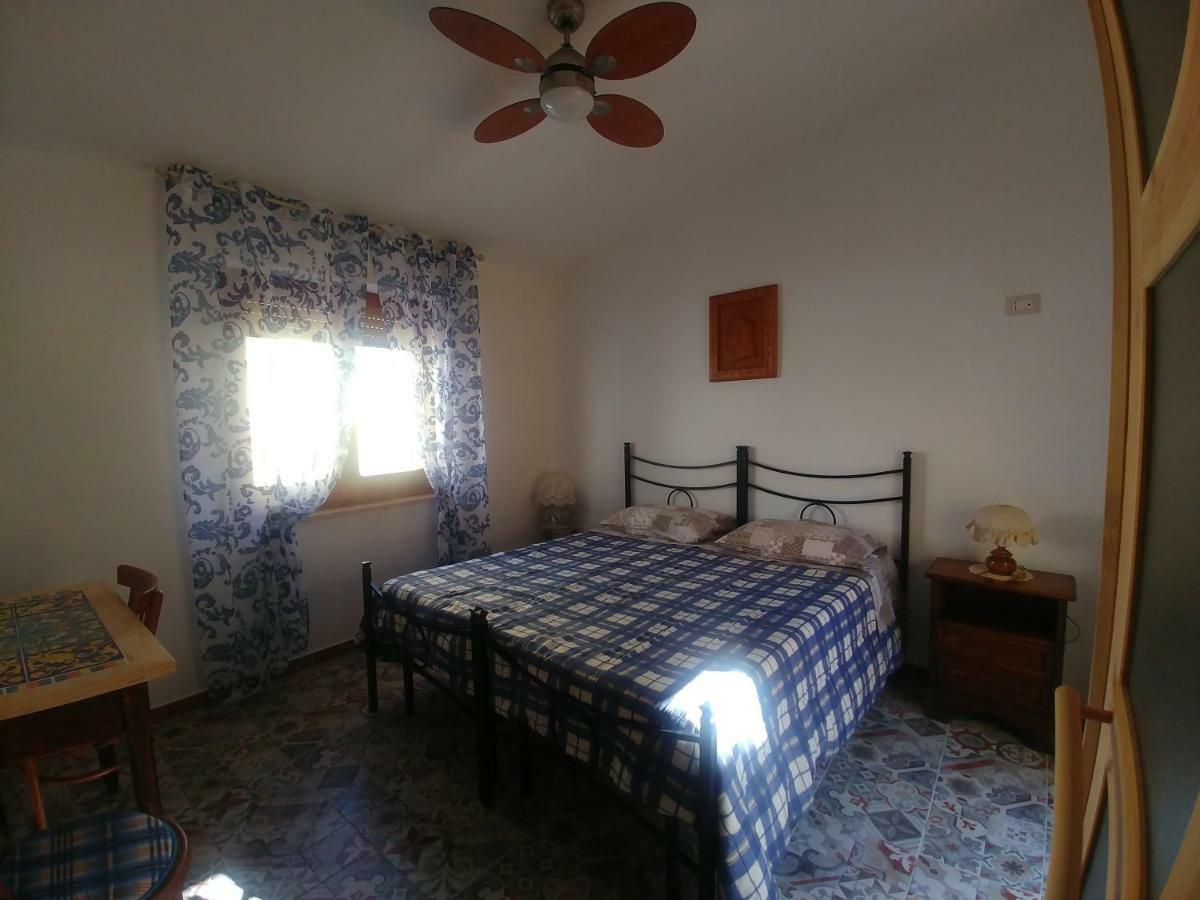 La Casa Di Angelo Hotel Bosa Eksteriør billede