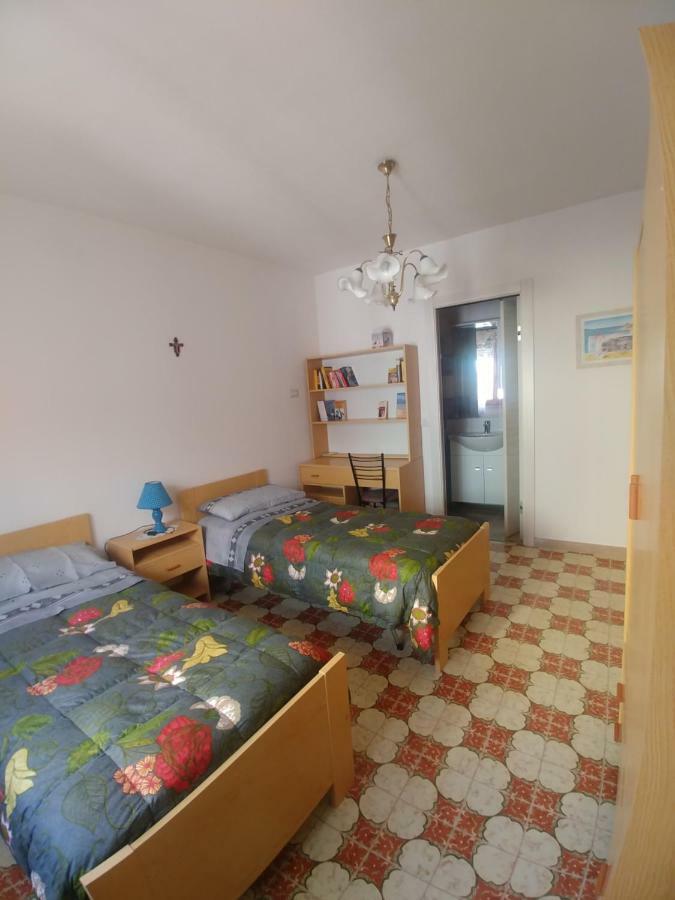 La Casa Di Angelo Hotel Bosa Eksteriør billede
